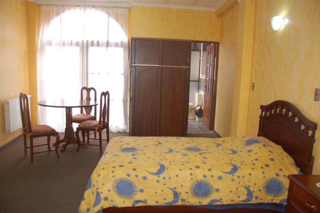 Hostal Tukos La Casa Real Потосі Екстер'єр фото