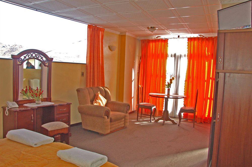 Hostal Tukos La Casa Real Потосі Екстер'єр фото